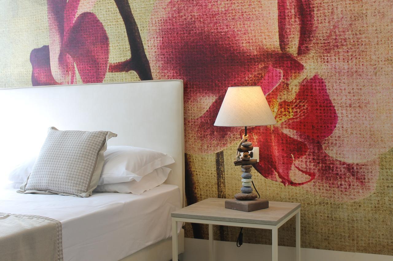 Lake Garda Beach Hostel ปาเดงเก ซุล การ์ดา ภายนอก รูปภาพ